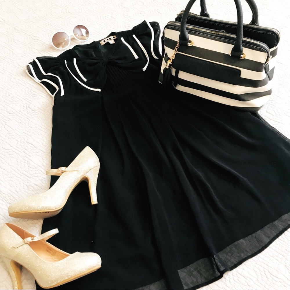 2 for 10 Black Bow Shift Dress